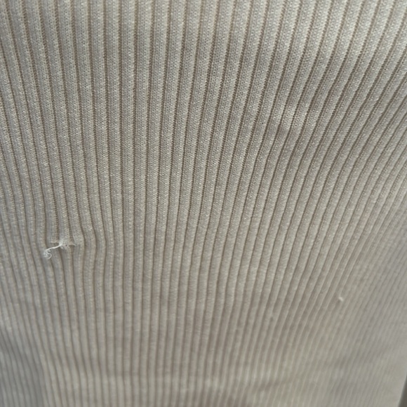 CHANEL DRESS Snow White Gorgeous color with Chanel CC buttons on front Size 42 - Picture 6 of 9